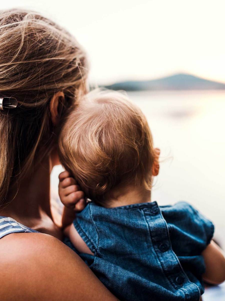 Alles von Mutti: 8 Dinge, die ALLE Kinder von Mama haben (Sorry, Papas)