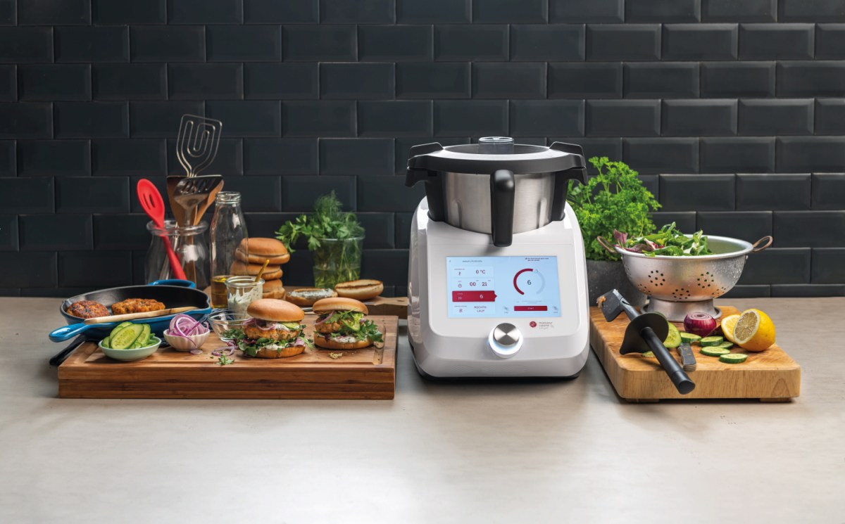 Monsieur Cuisine Smart von Lidl mit Lebensmitteln