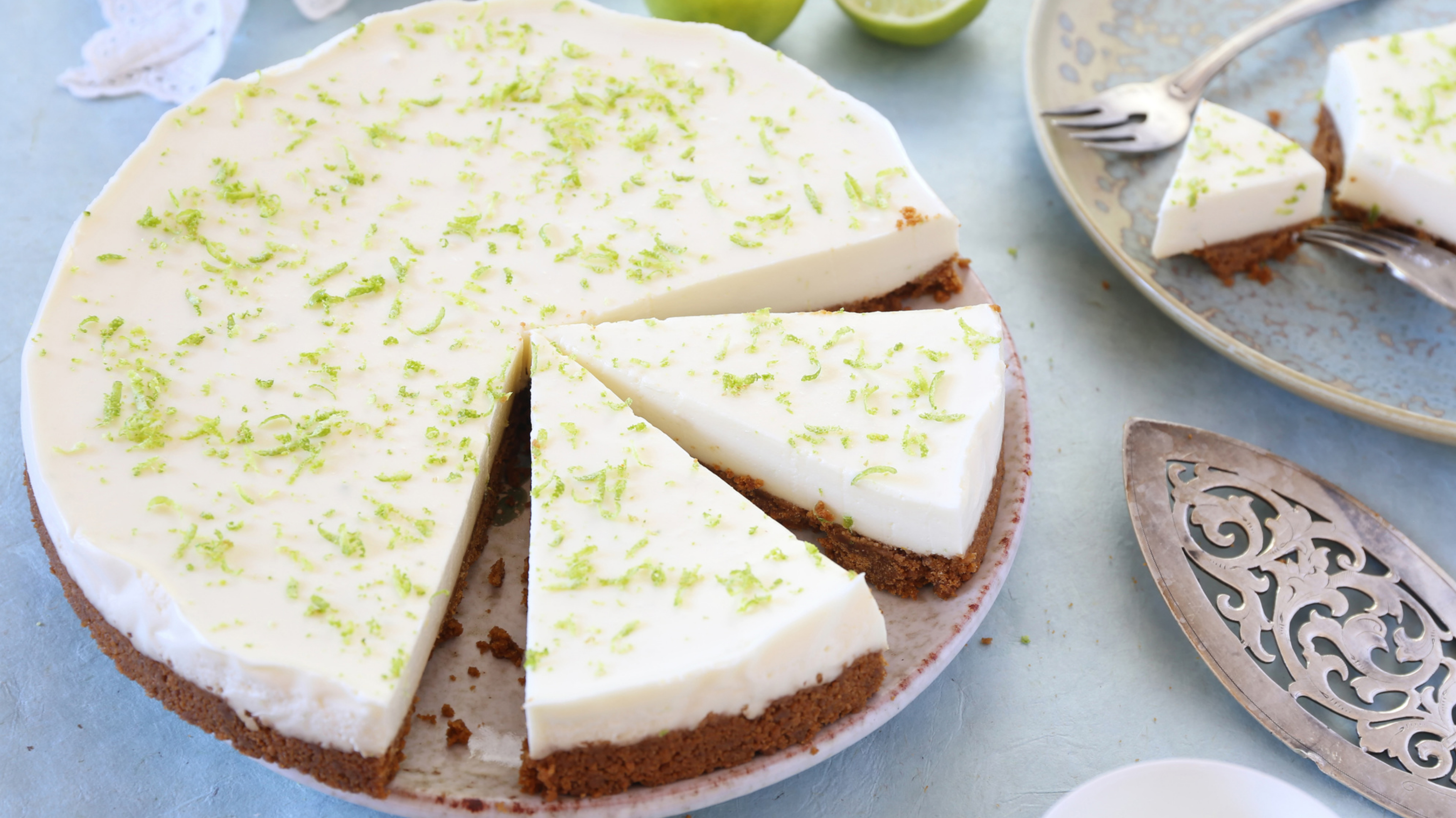 Sommerliche-Joghurt-Limetten-Torte-Erfrischender-Genuss-ohne-Backen