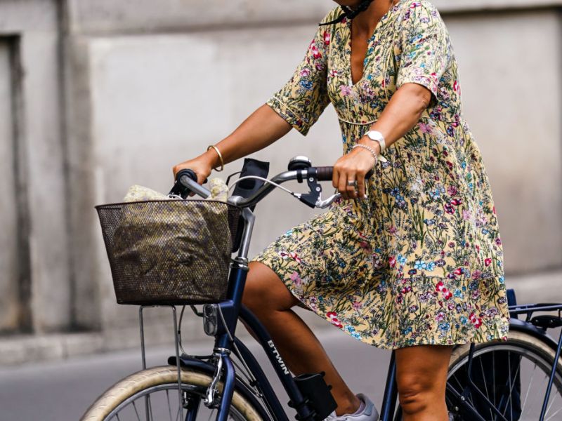 Fahrradfahren mit Rock & Kleid: Diesen genialen Trick musst du kennen