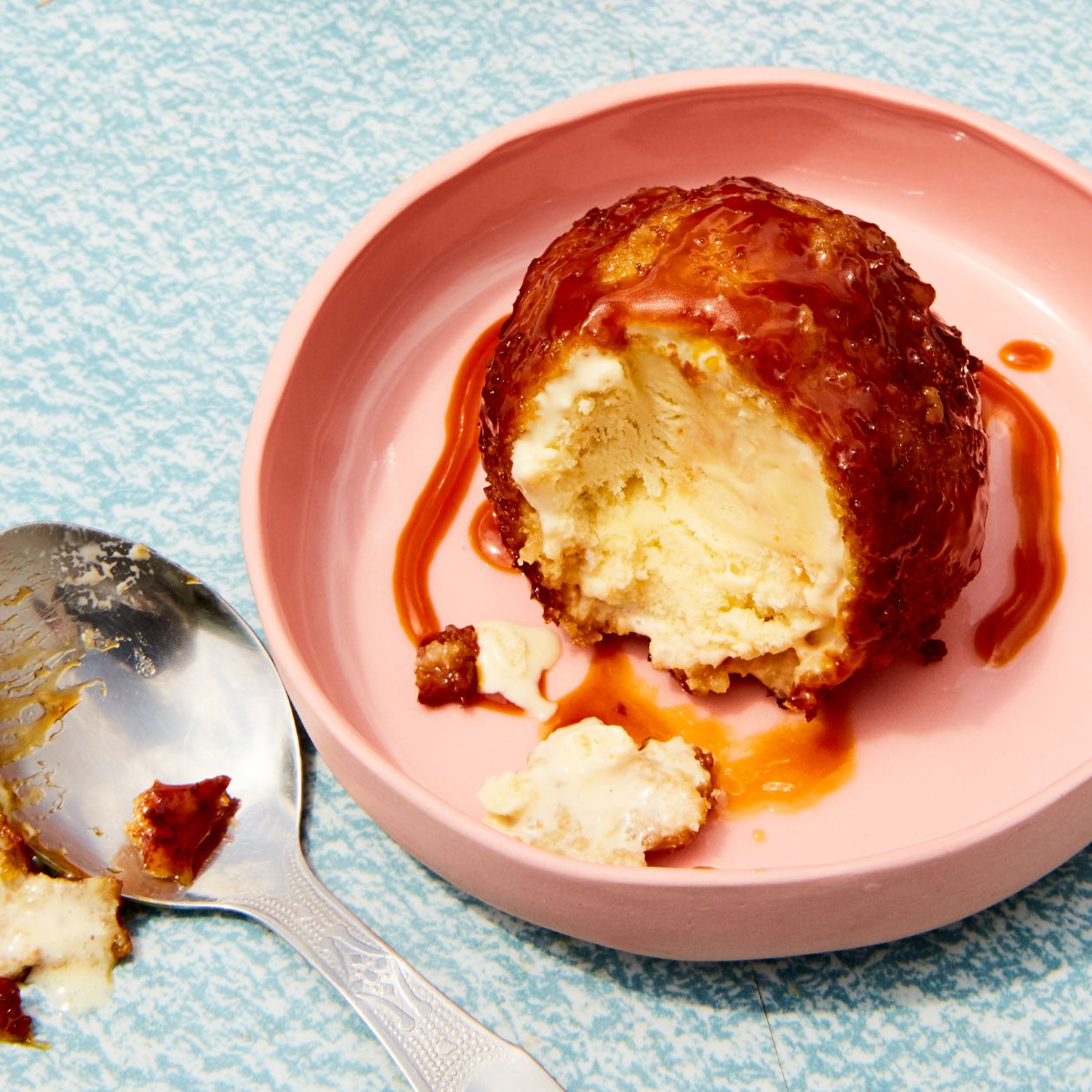 Rezept für frittiertes Eis mit Salzkaramell