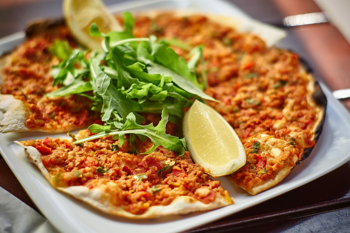 Streetfood-Idee: Rezept für Lahmacun Streetfood-Idee: Rezept für Lahmacun