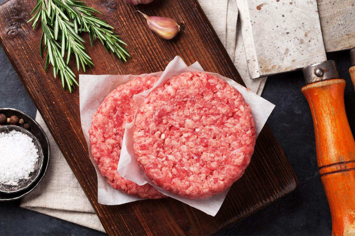 Pro Person reichen 150 g Fleisch für ein Patty