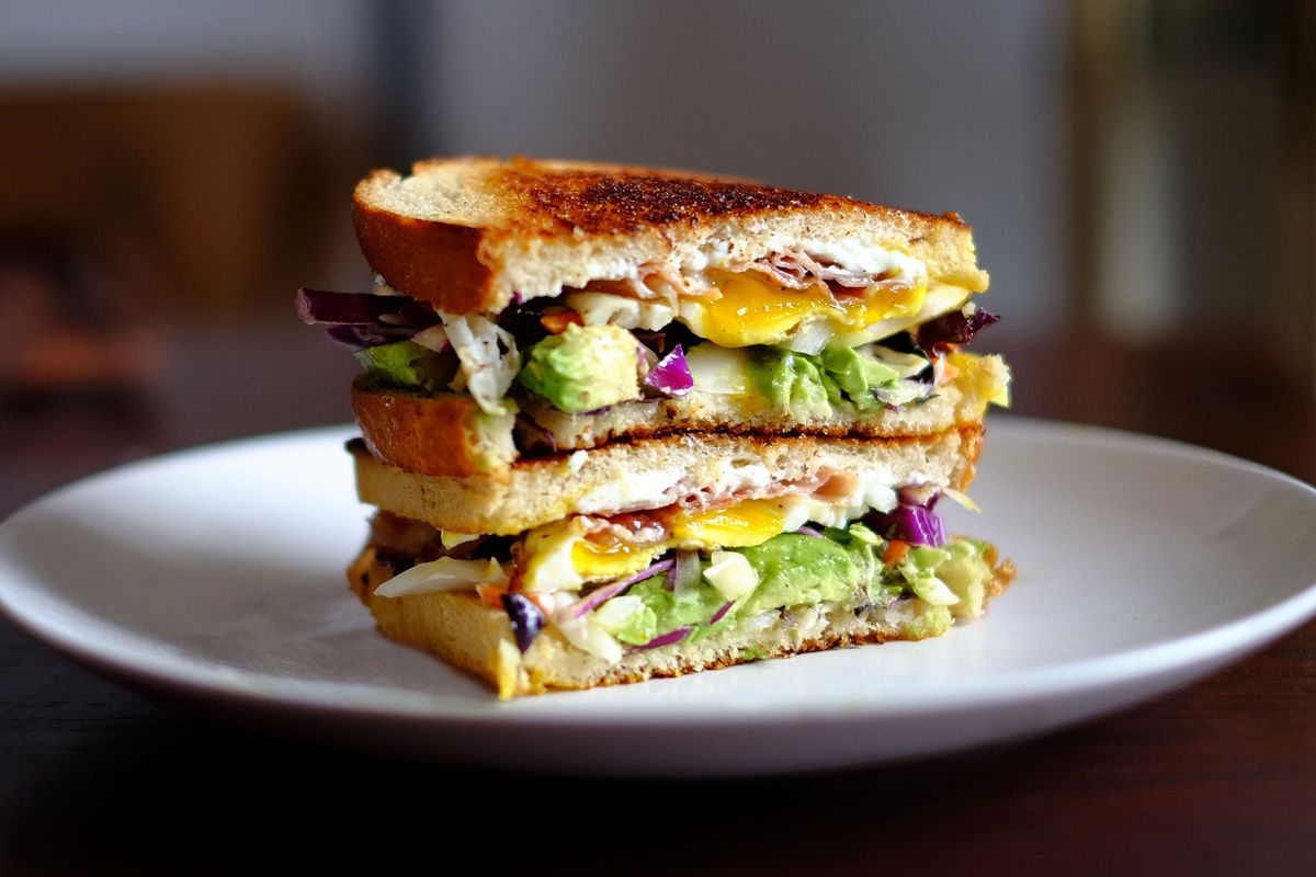 Beim Toasten im Ofen kann das Sandwich ruhig etwas dicker sein