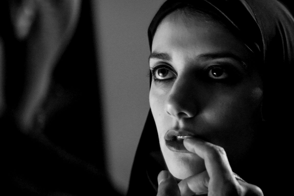 Die besten Horrorfilme: A Girl Walks Home Alone At Night