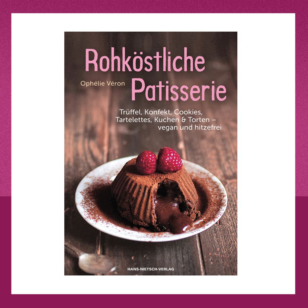 Geniales Backbuch mit veganen Raw-Cake-Rezepten