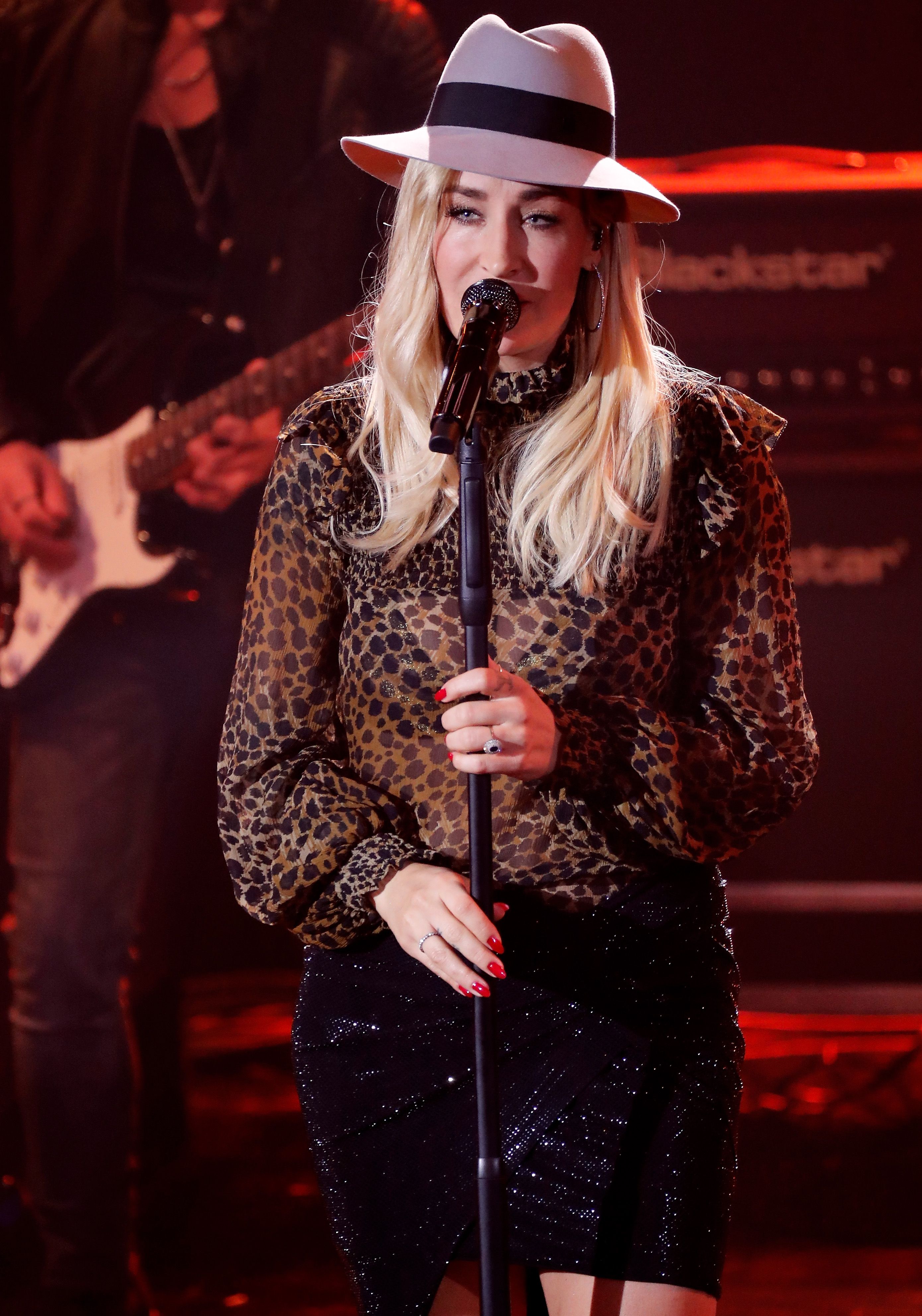 Sarah Connor schreibt Helene Fischers neues Album Sarah Connor schreibt Helene Fischers neues Album