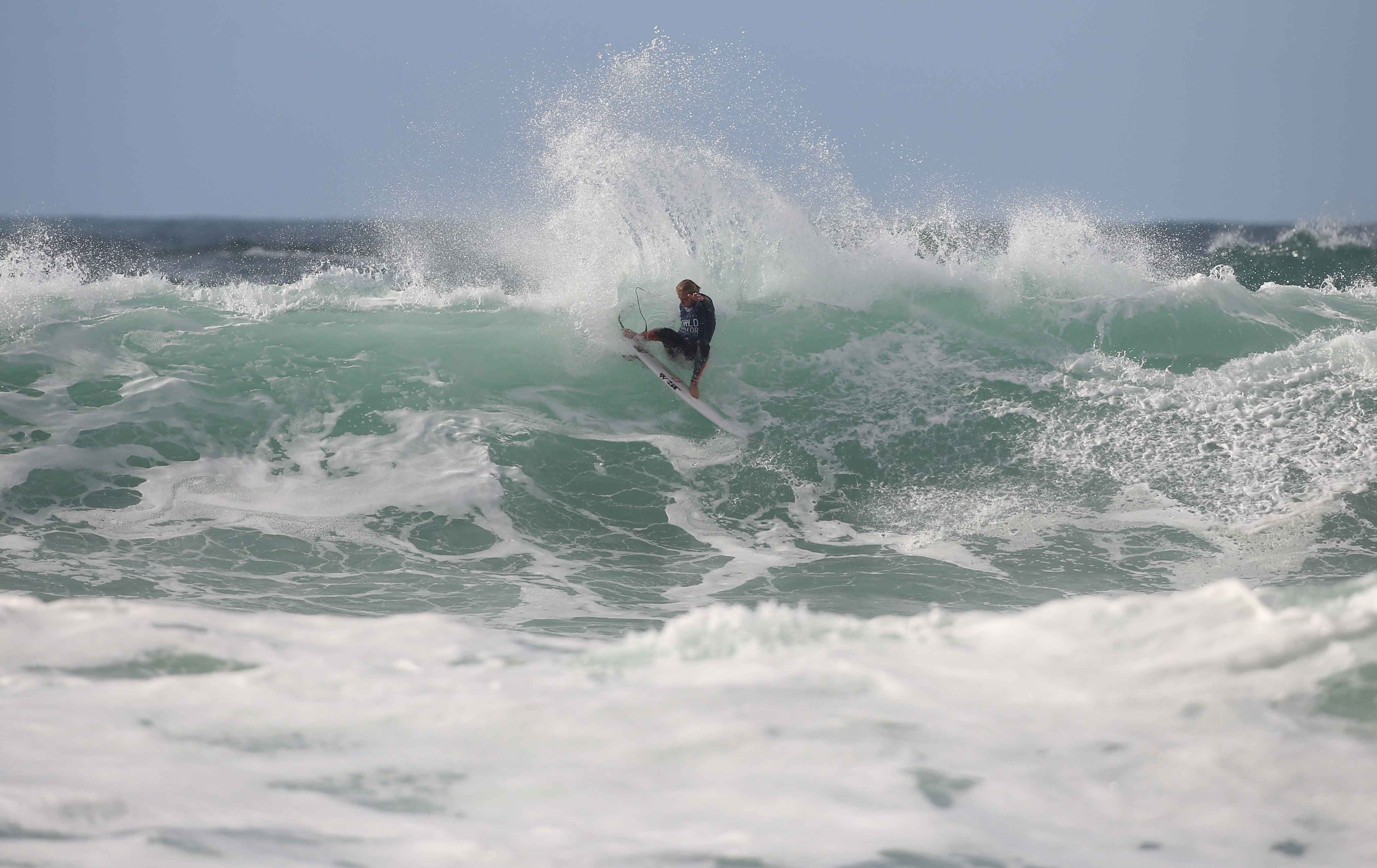 Praia da Ribeira d’Ilhas