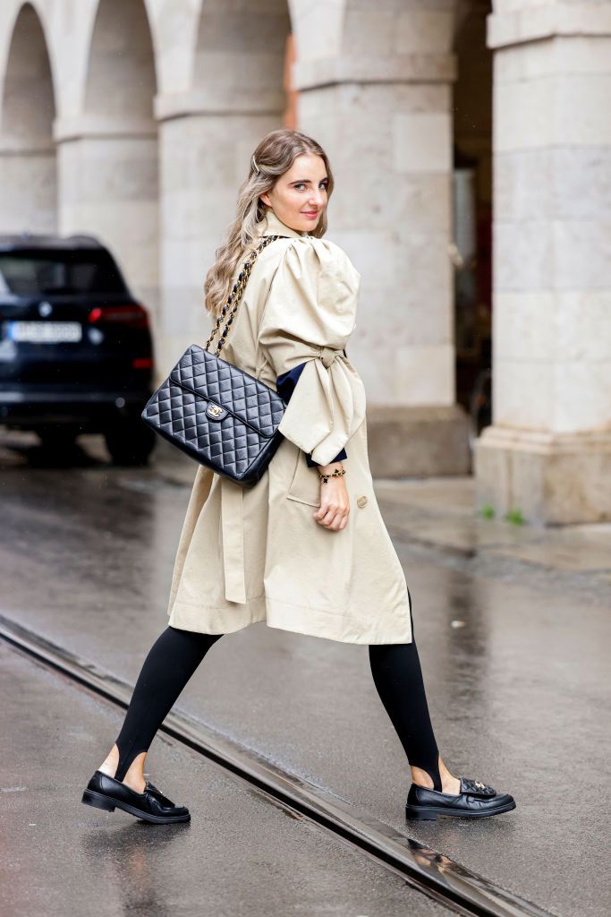 Hosen-Trends 2022: Leggings mit Steg Hosen-Trends 2022: Leggings mit Steg