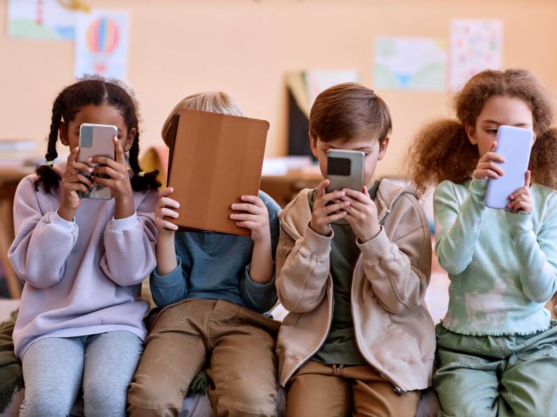 Gibt es sowas wie das richtige Alter für das erste Smartphone?