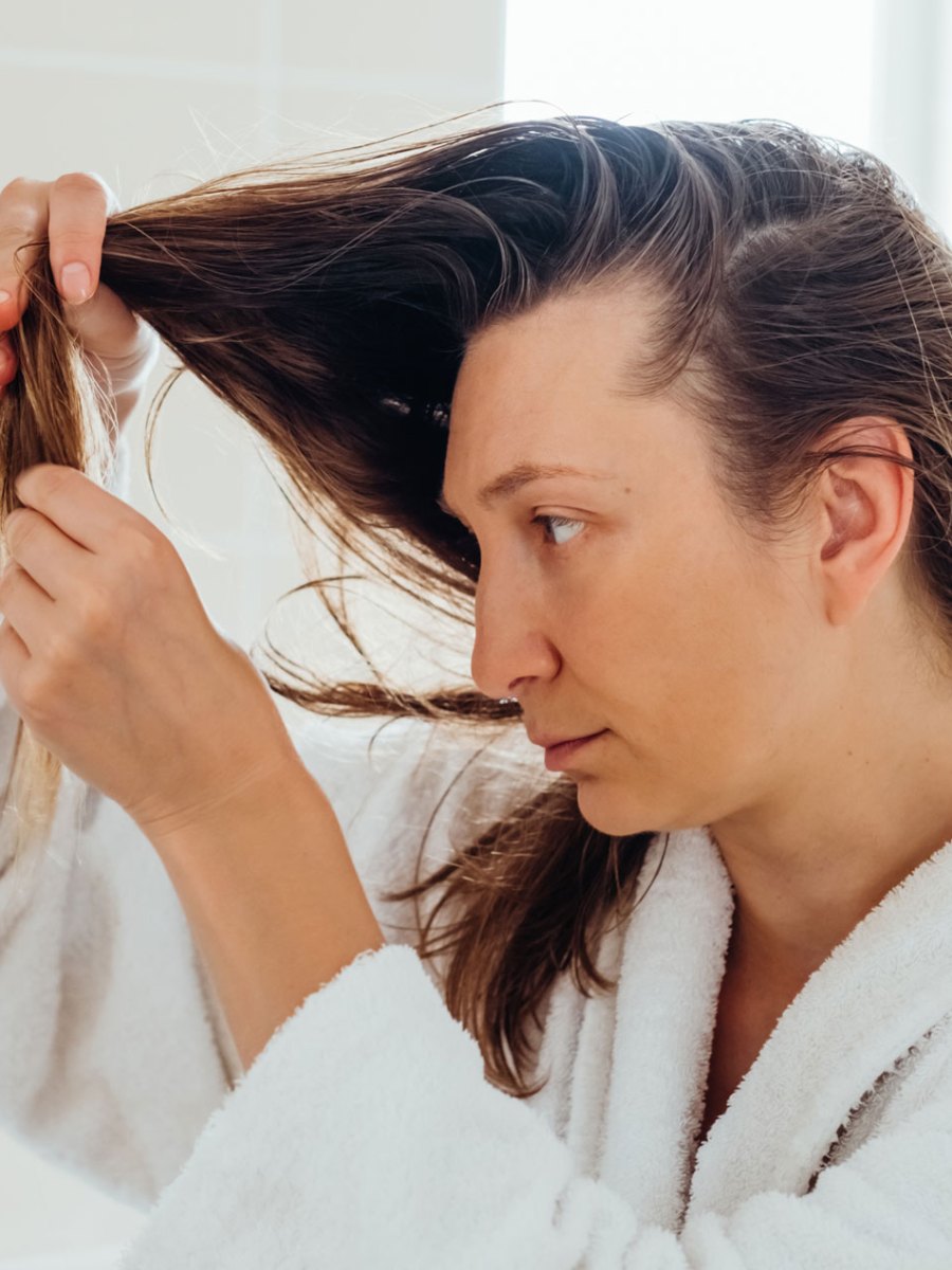 Haar-Profi verrät: Wenn du SO deine Haare wäschst, hast du nie wieder Spliss