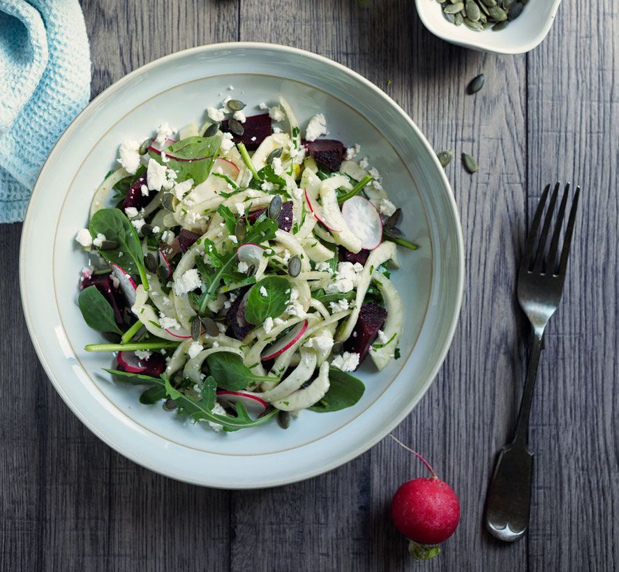 Wildkräutersalat mit Ziegenkäse