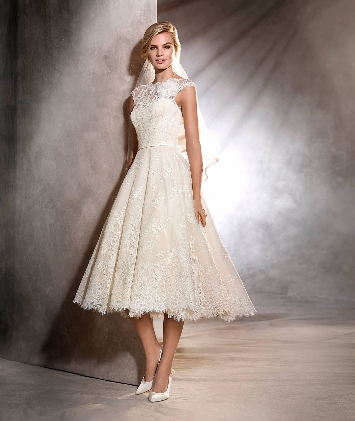 Vintage-Kleid im 50er-Jahre-Stil Vintage-Kleid im 50er-Jahre-Stil