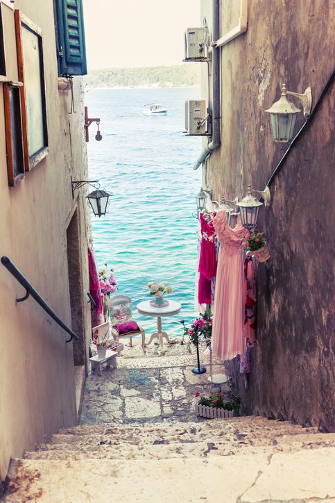 Schmale Gasse in Rovinj