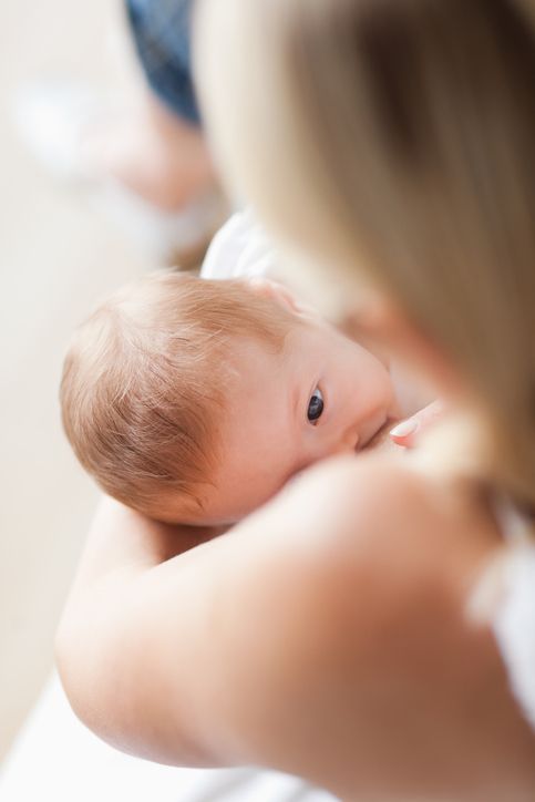 Vorteil des Stillens: Eine schnellere Rückbildung der Gebärmutter