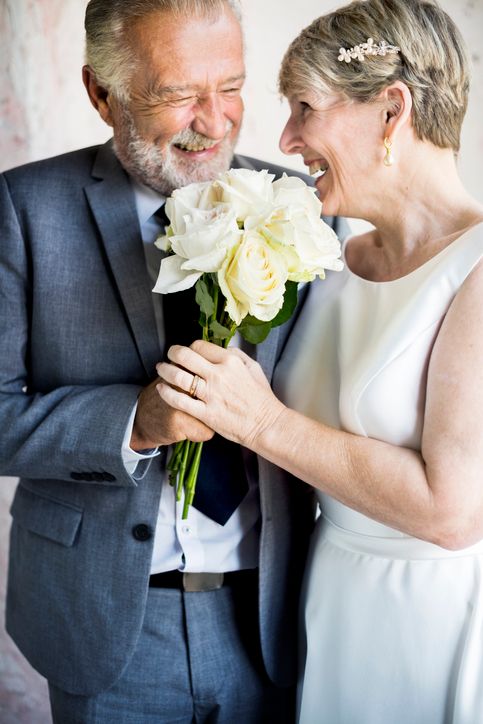 Nicht alle Paare schaffen es bis zum 55. Hochzeitstag. Nicht alle Paare schaffen es bis zum 55. Hochzeitstag.