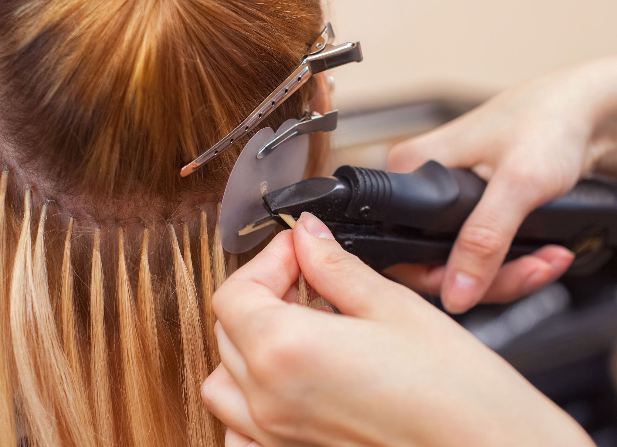 Haarverlängerung mit Bonding Methode