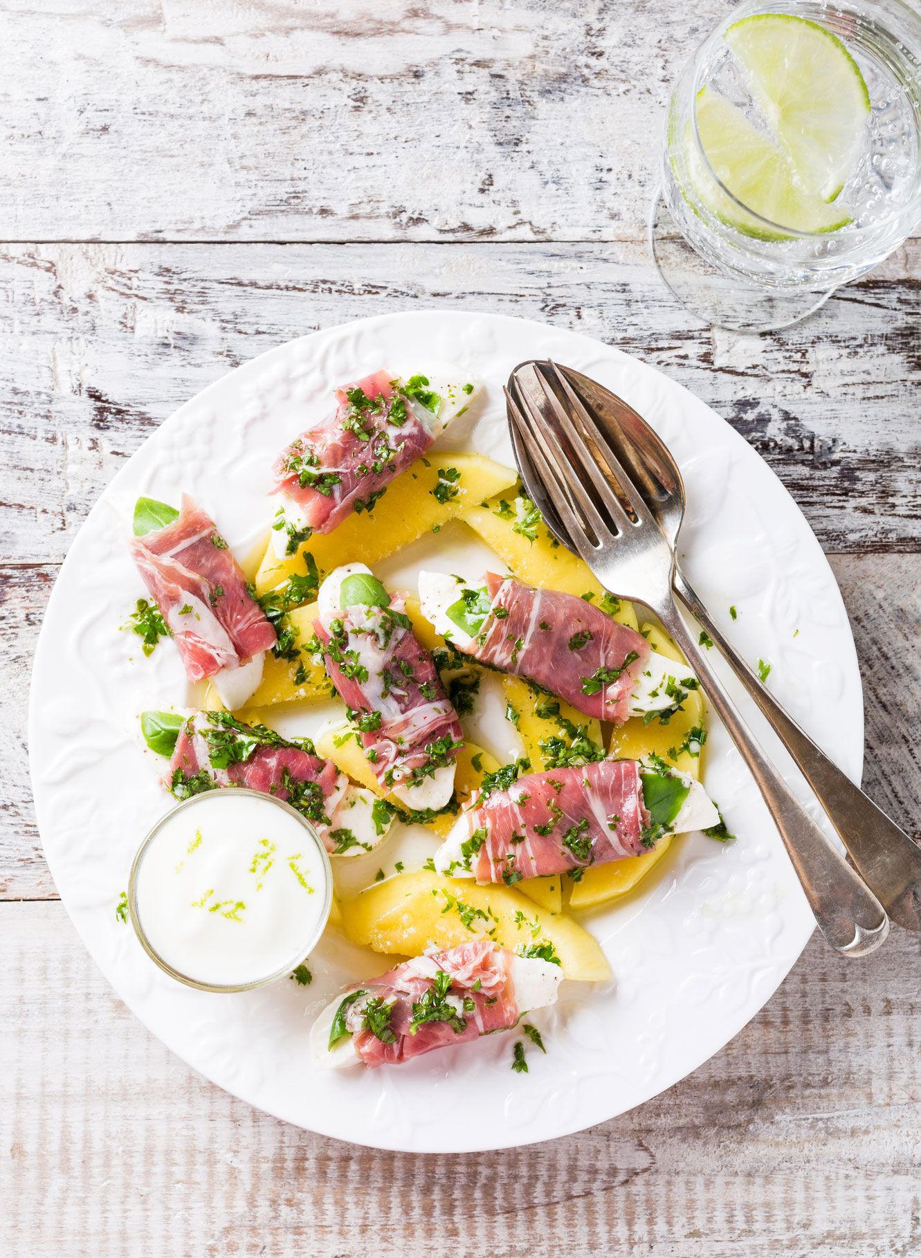 Caprese mit Mango Caprese mit Mango