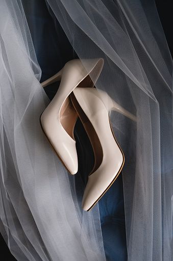 Der Brautschuh-Klau ist einer der beliebtesten Hochzeitsbräuche