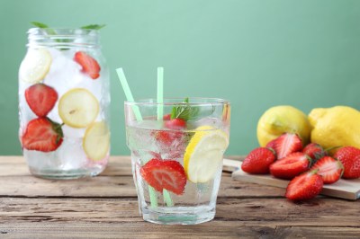 Erdbeer-Zitronen-Wasser
