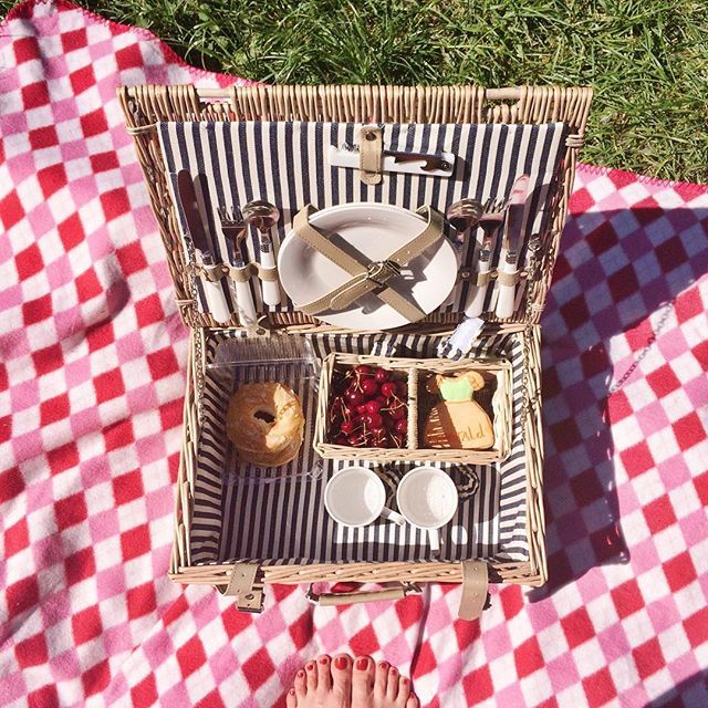 Picknick-Ideen: alles in einen Korb Picknick-Ideen: alles in einen Korb