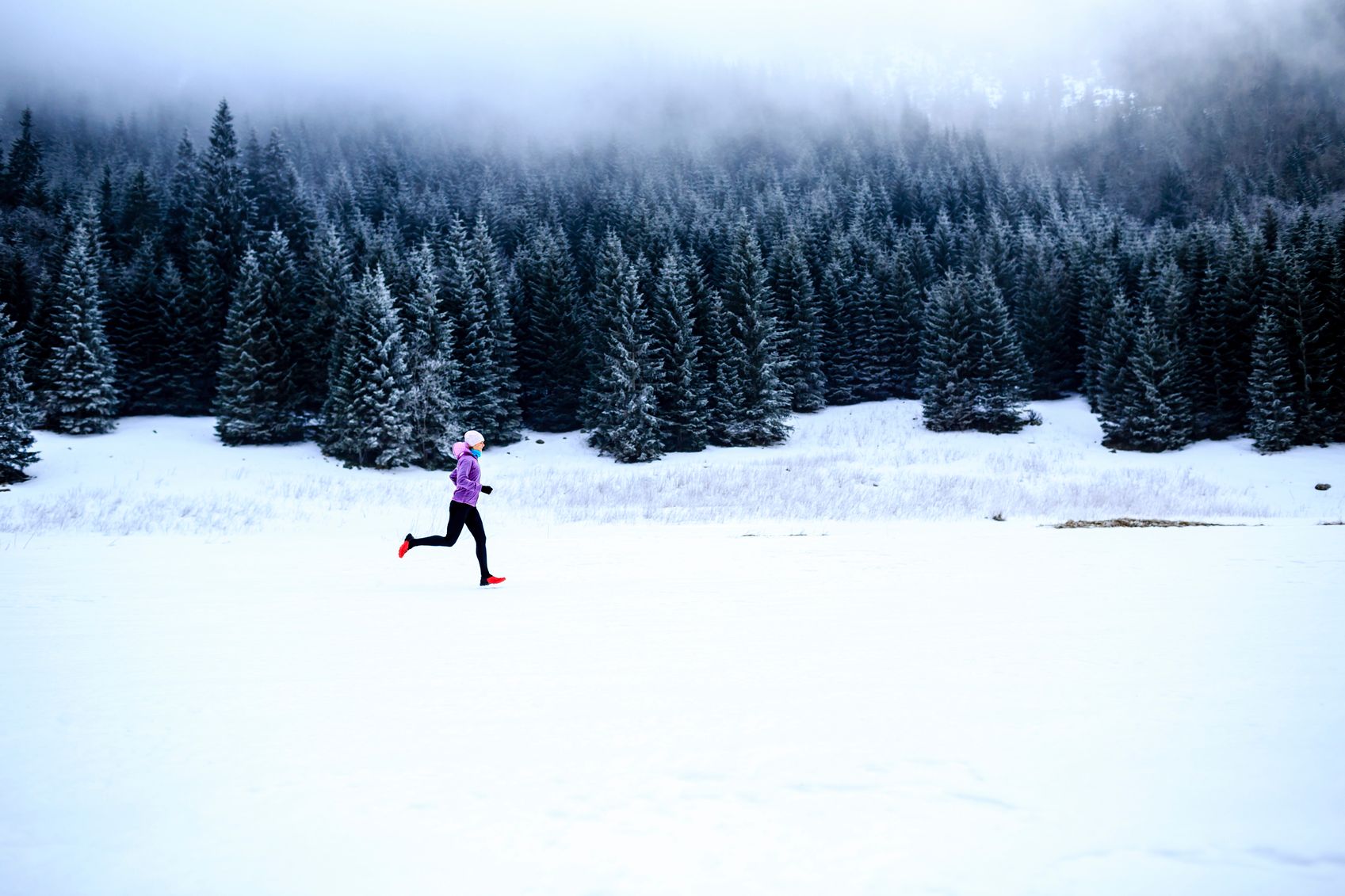 Die Winterkälte reizt und rötet die Haut.