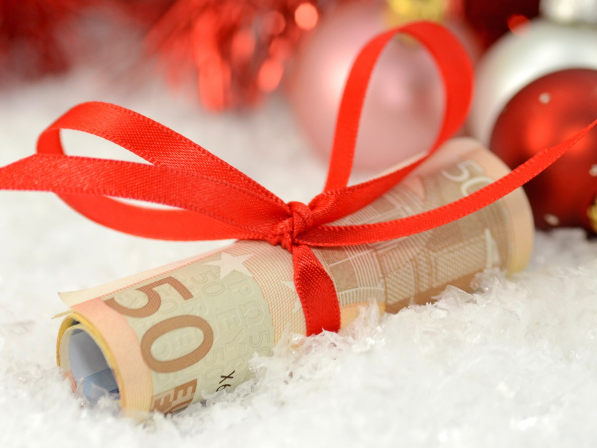 Nach der Kündigung: Darf ich das Weihnachtsgeld behalten?