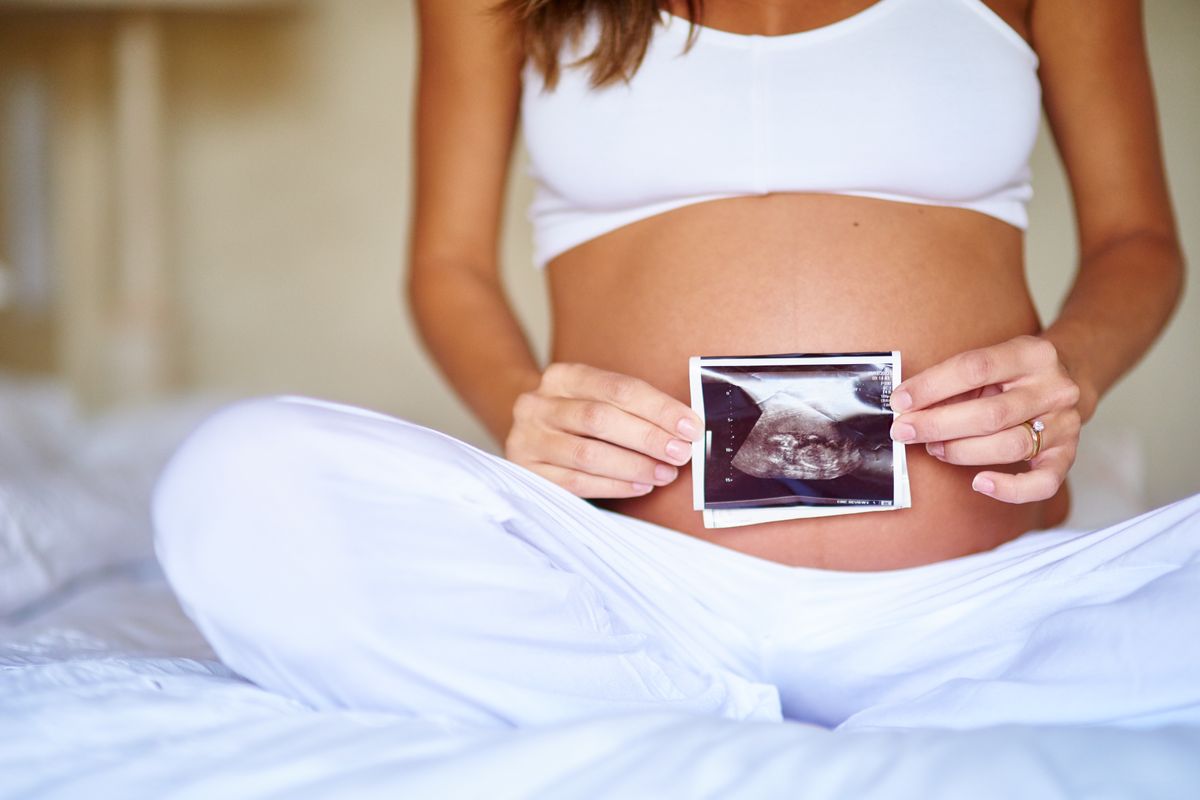 Wachstumstabelle des Fötus: So wächst dein Baby im Bauch heran