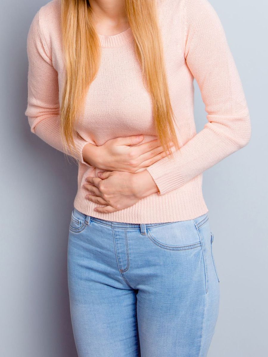 Was hilft gegen Bauchschmerzen? Die besten SOS-Tipps gegen Krämpfe