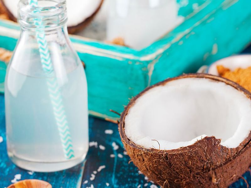 Das schmeckt nach Sommer! 6 Gründe, weshalb Kokoswasser so gesund ist