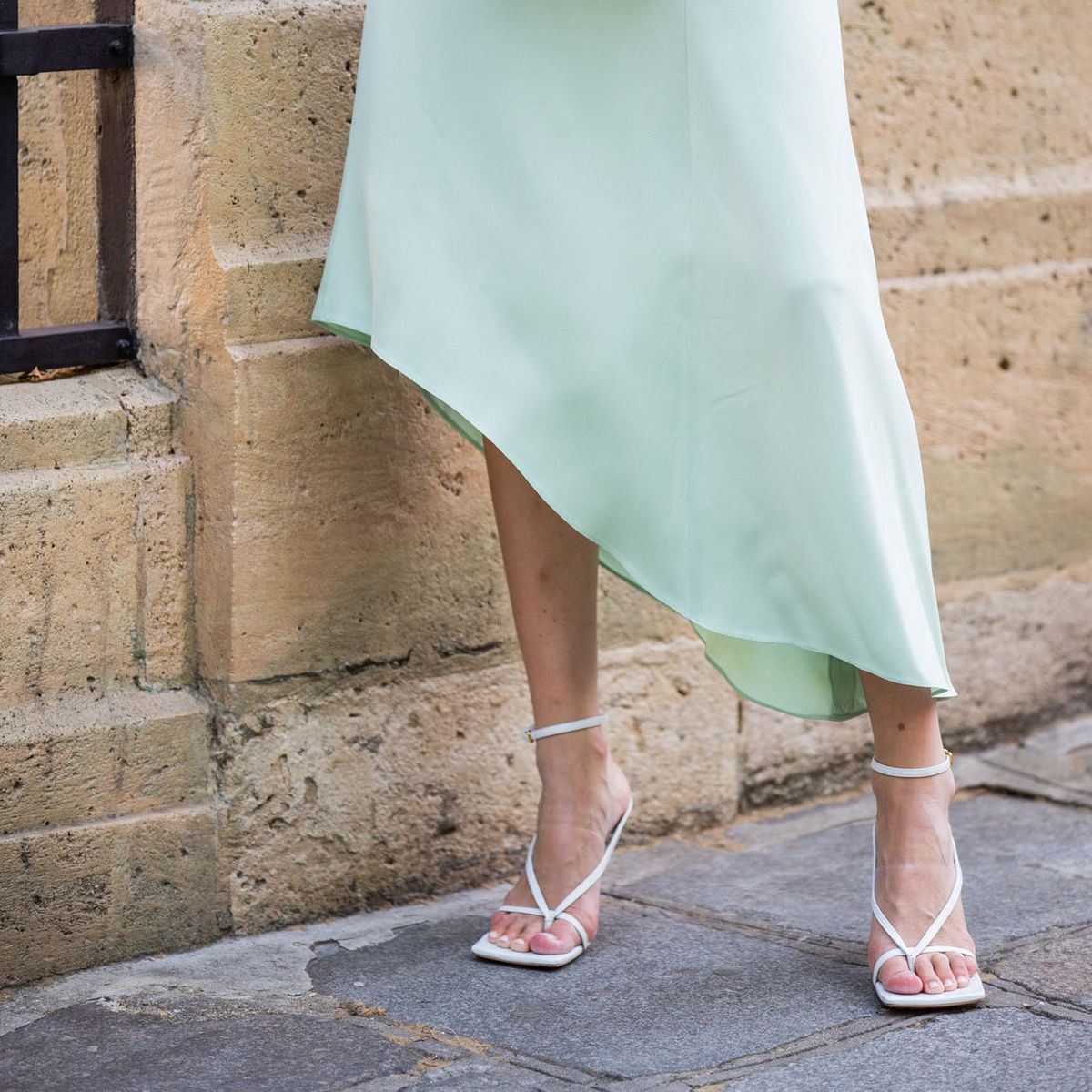 Riemchen-Sandaletten sind der Schuhtrend im Sommer
