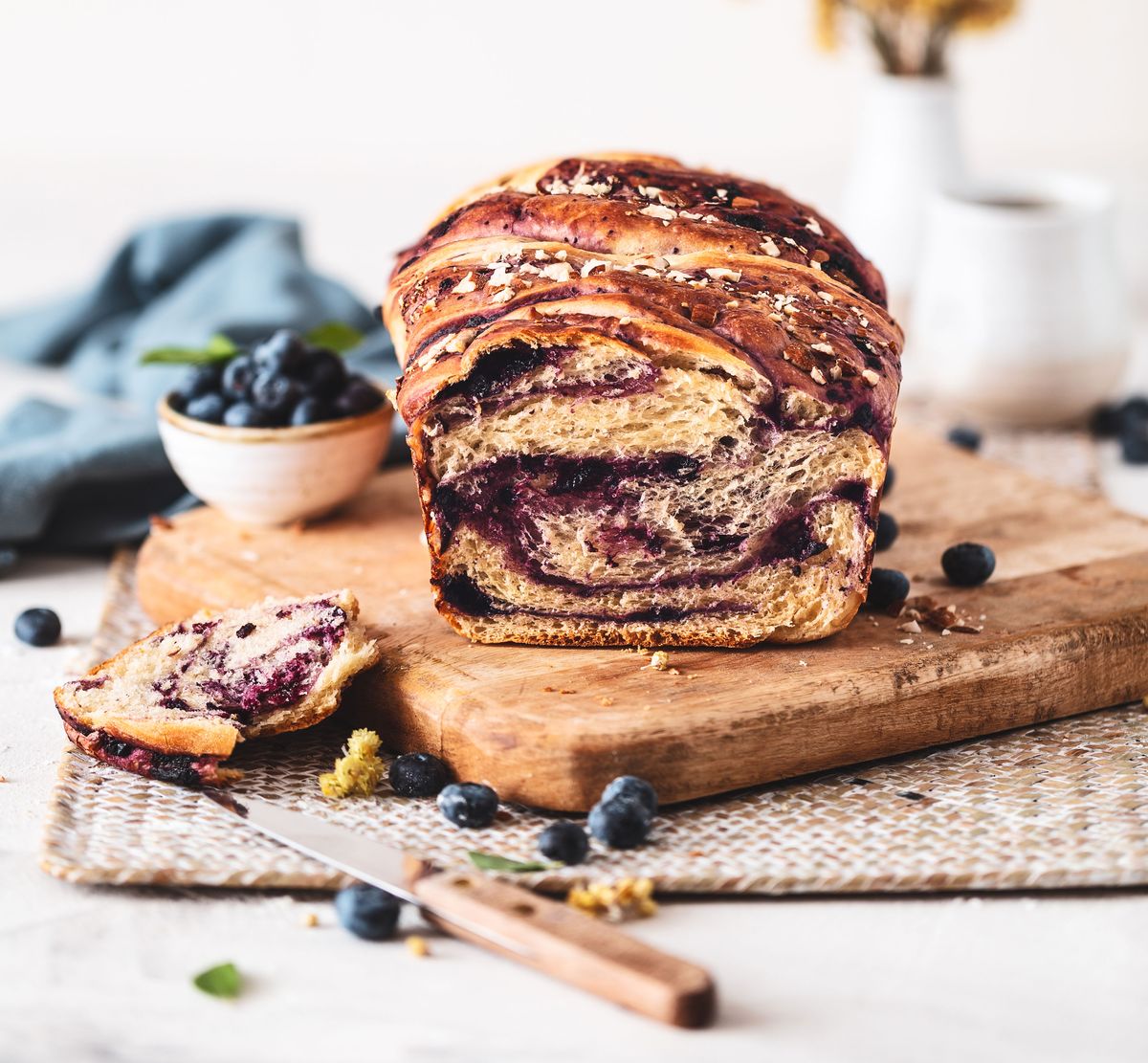 Blaubeer-Babka: Fruchtiges Hefe-Rezept für Ostern