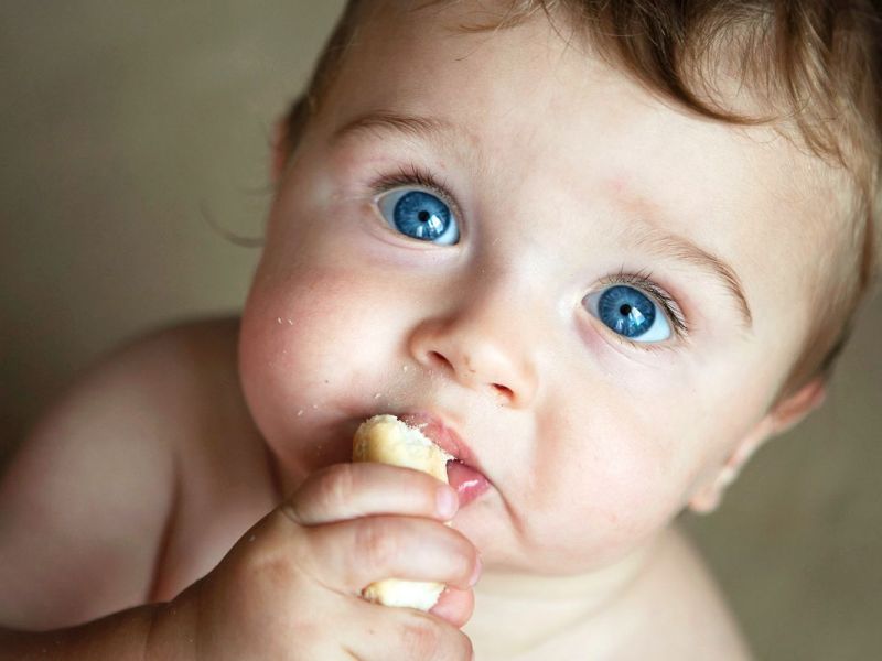 Tschüss, Brei: Feste Beikost-Rezepte als Fingerfood für Babys