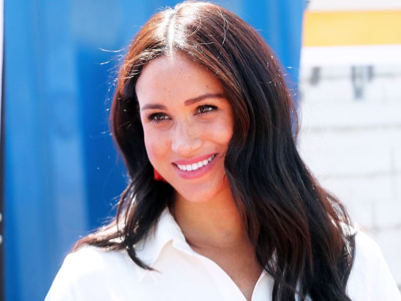 Meghan Markle trägt das perfekte Sommerkleid