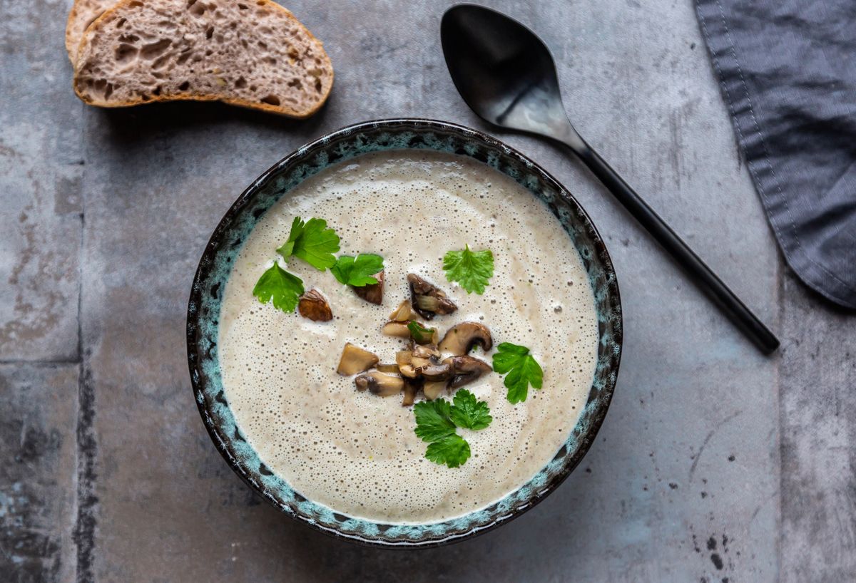 Schnelle Pilzsuppe: Weltbestes Rezept mit frischen Champignons