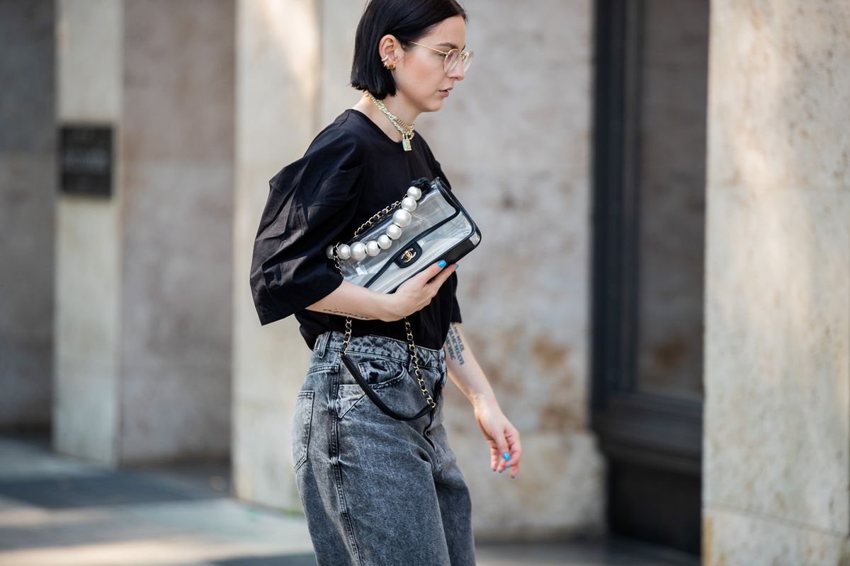 Slouchy Jeans: So werden die Trendhosen gestylt