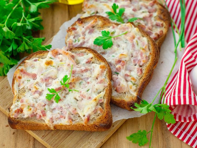 Flammkuchen-Toasts