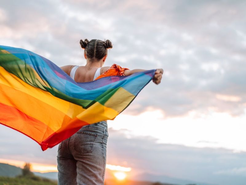 Pride Month Bedeutung: Deshalb feiern wir im Juni Gay Power.