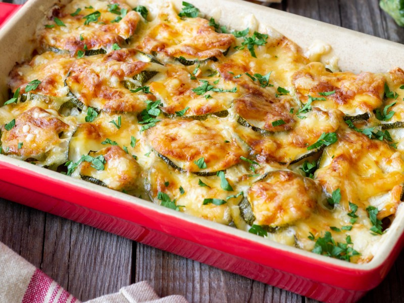Auflauf mit Zucchini und Kartoffeln