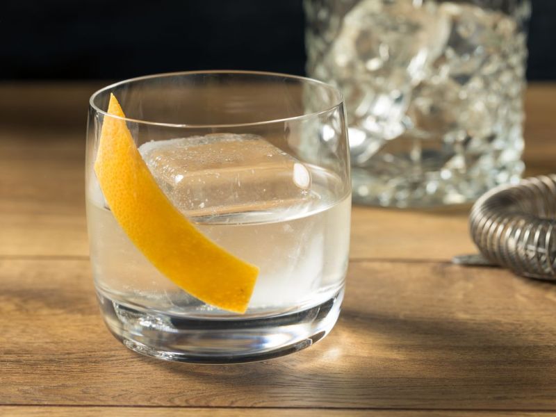 Weißer Negroni: Erfrischendes Cocktail-Rezept