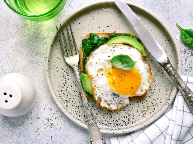Pesto Eggs: So leicht gelingt der Food-Trend zuhause