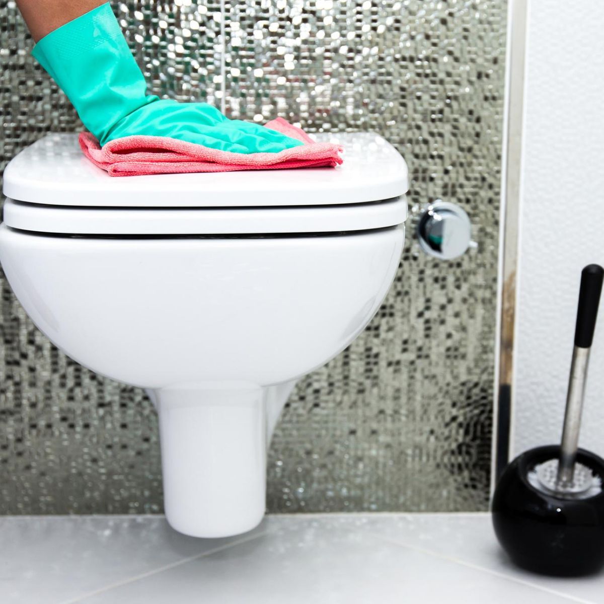 genialer Trick um Kalk in Toiletten zu entfernen