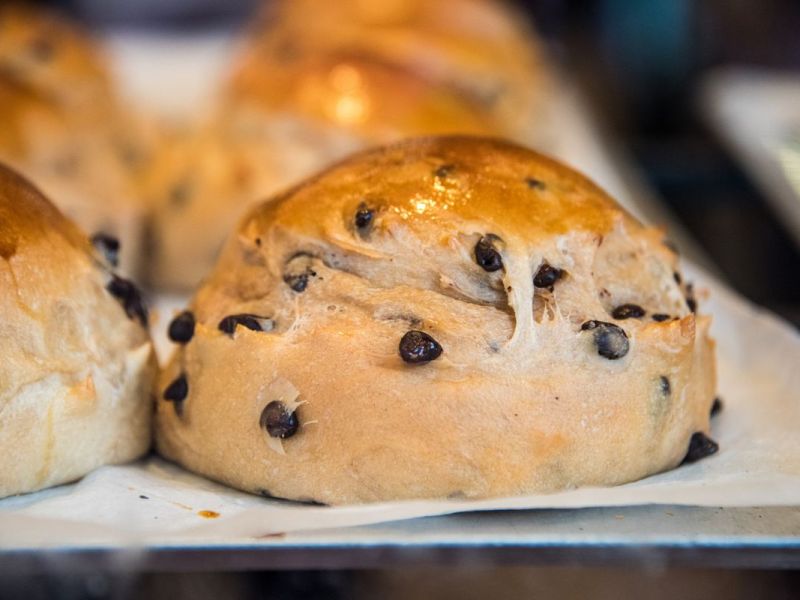 Schokobrötchen auf Blech
