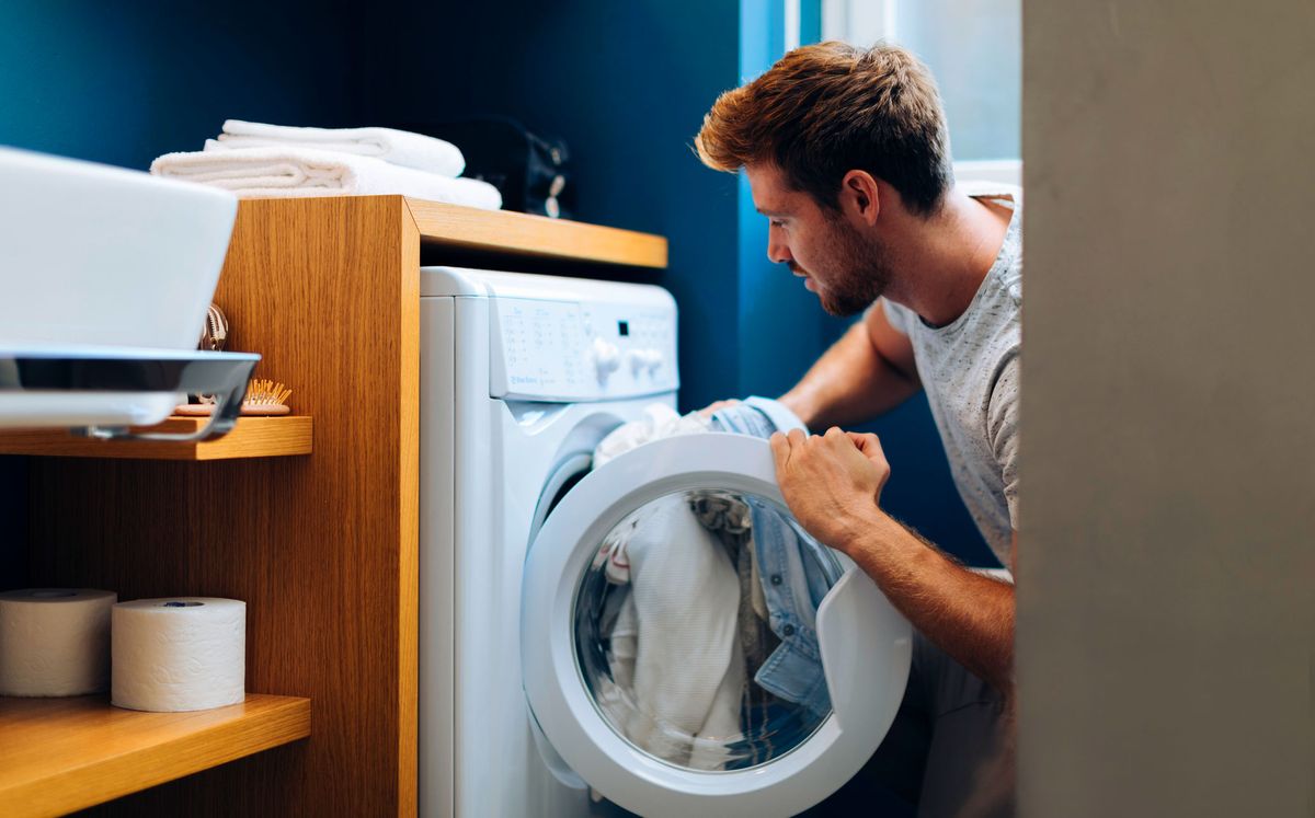 Waschmaschine stinkt: Diese häufigen Fehler stecken dahinter