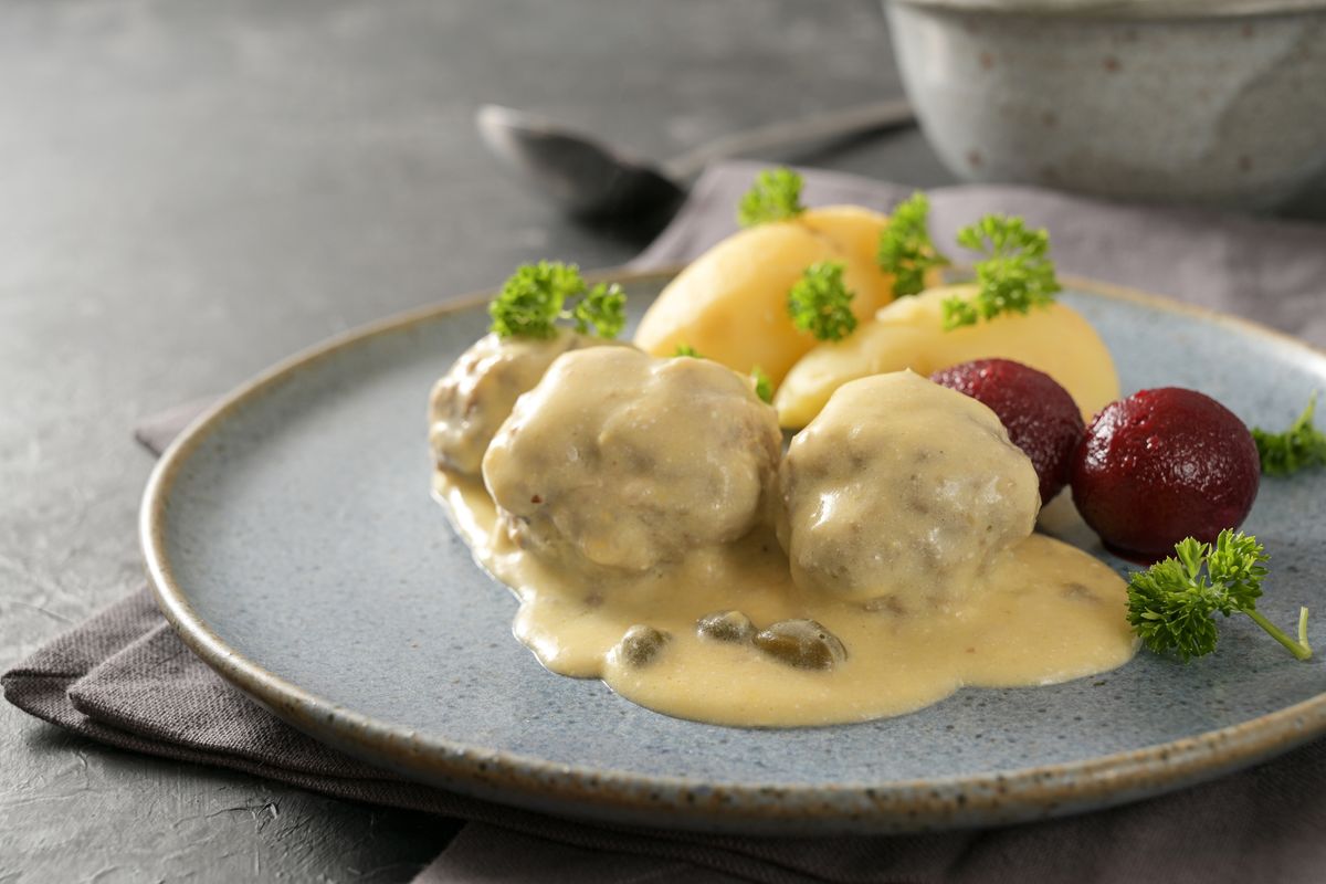 Vegane Königsberger Klopse mit Kapernsoße: Raffiniert!