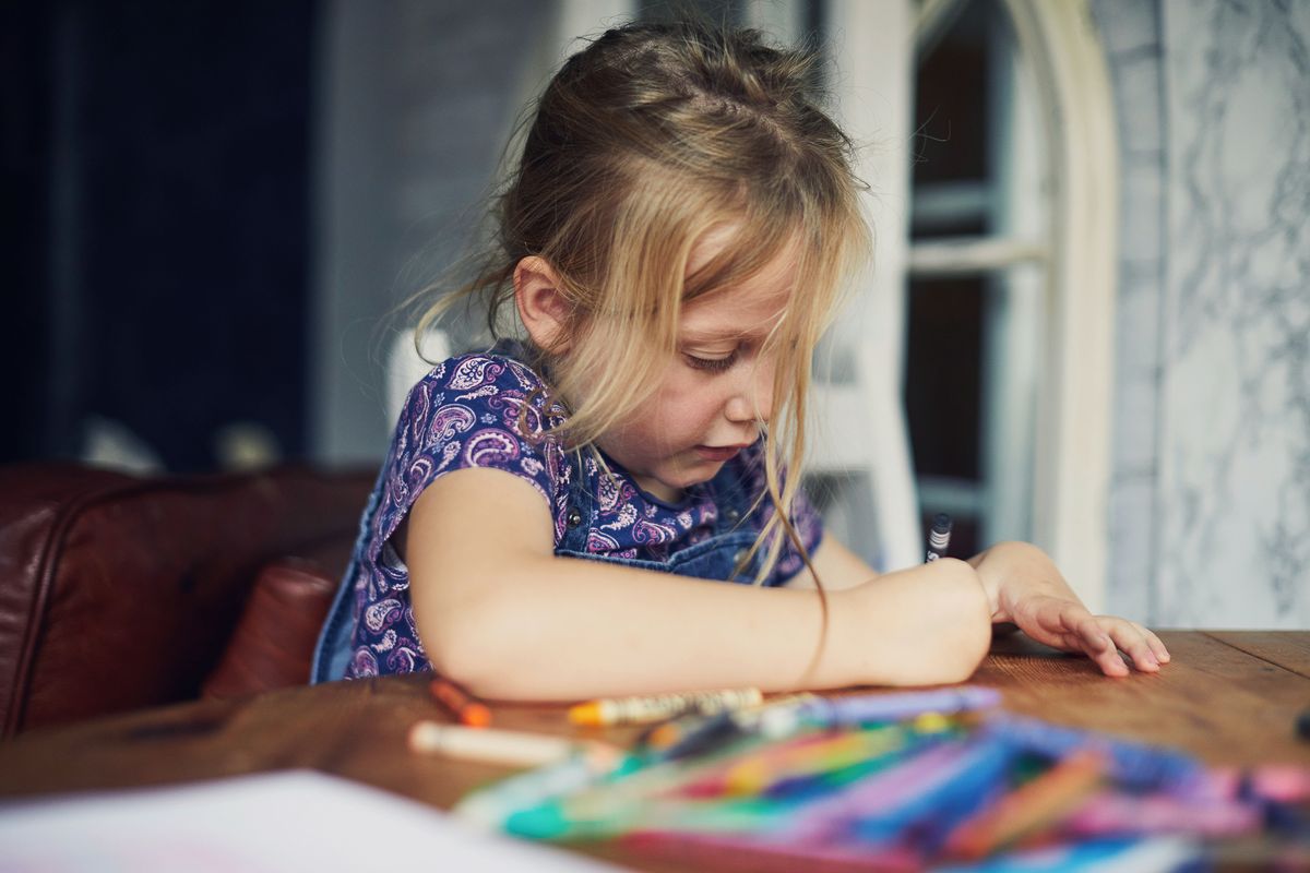 Kinderzeichnungen deuten: Was dein Kind malt und wofür es steht