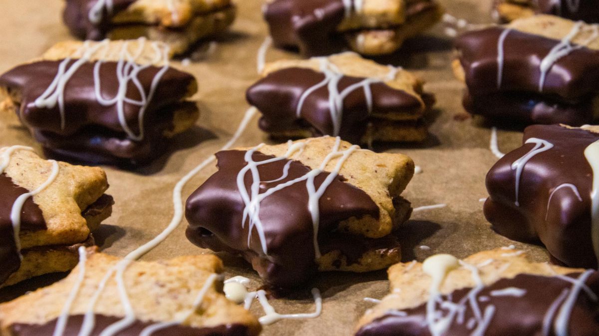 Nougat-Plätzchen mit Füllung: Doppeldecker-Kekse selbstgemacht - gofeminin