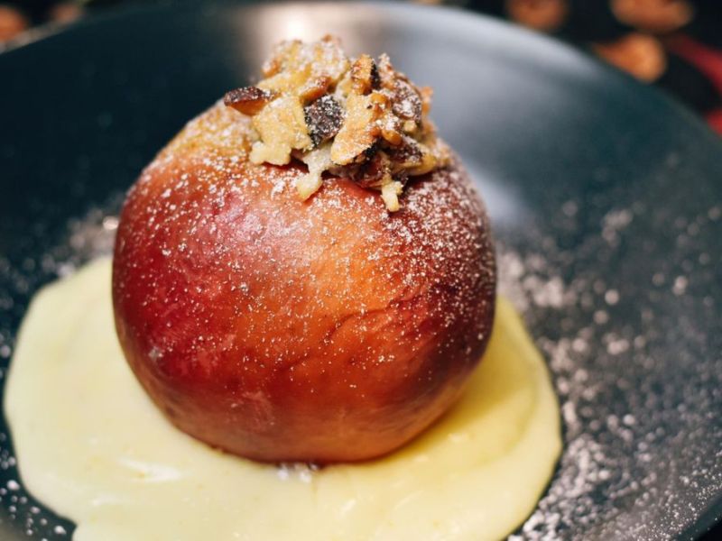Bratapfel mit Vanillesoße