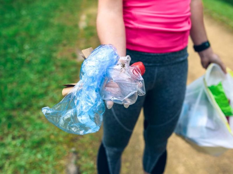 Plogging: Dieser Fitness-Trend lohnt sich für dich und für die Umwelt!