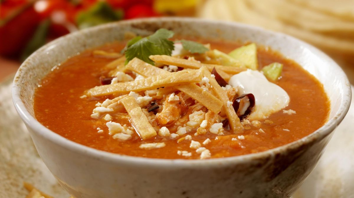 Mexikanische Tortilla-Suppe